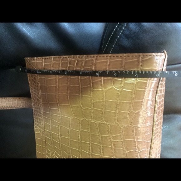 Liz Claiborne purse NWOT - Picture 6 of 10